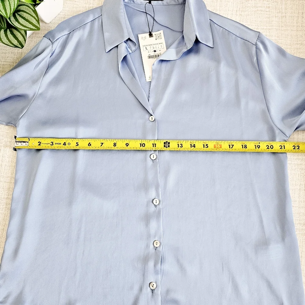 🆕️Zara Satin Sky Blue Button-Up Blouse SZ Large - Picture 10 of 12